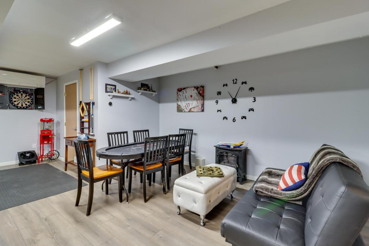 With Hot Tub And Game Room! * Stroudsburg