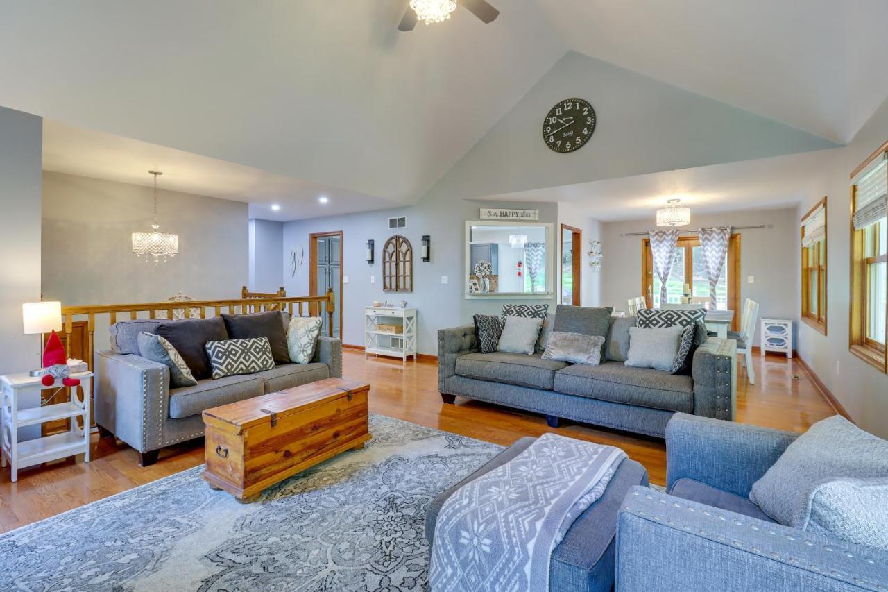 Holiday home With Hot Tub And Game Room!