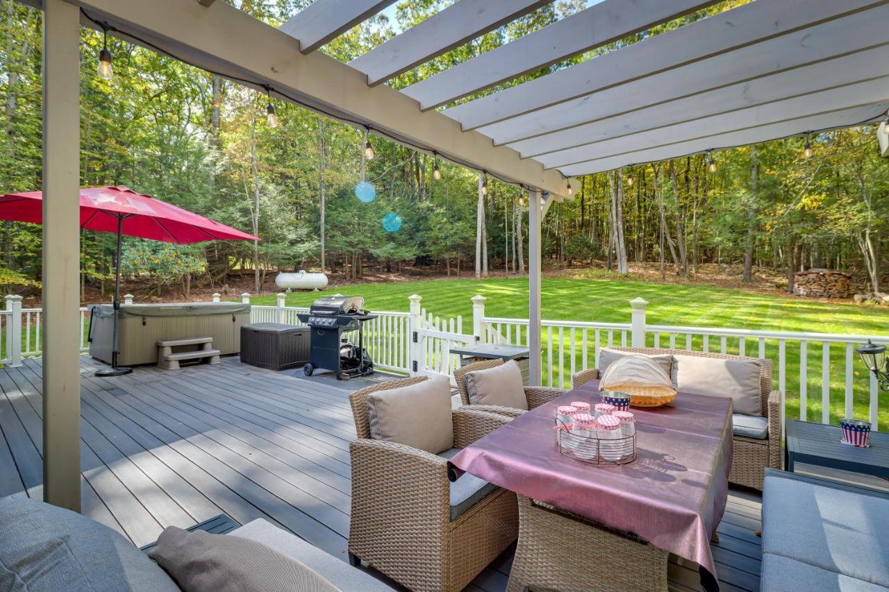 Holiday home With Hot Tub And Game Room! Stroudsburg